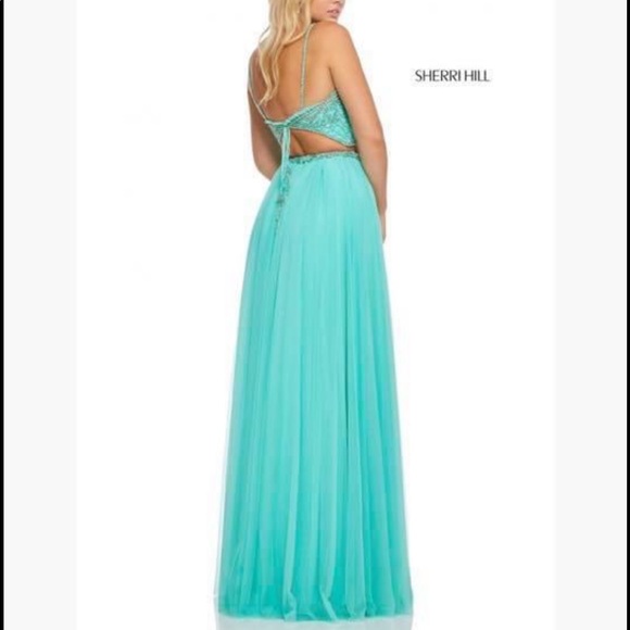 Sherri Hill size 2 prom dress - Picture 2 of 4